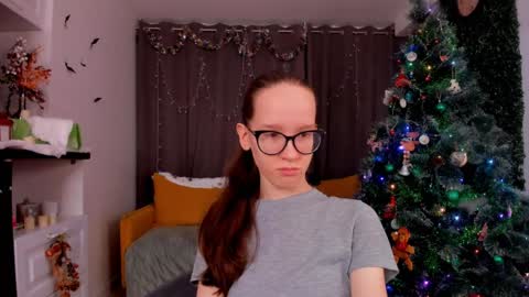 Sara online show from January 6, 4:02 pm