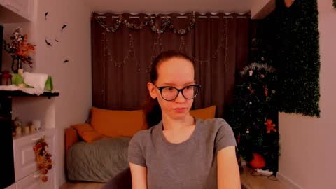 Sara online show from January 11, 4:14 pm