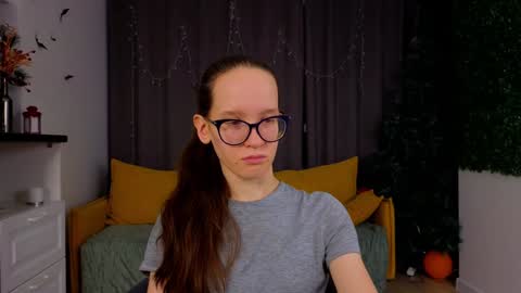 Sara online show from January 15, 4:11 pm