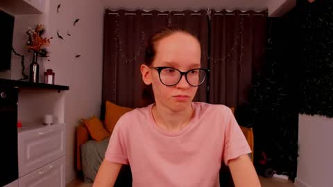 Sara online show from January 18, 7:58 pm