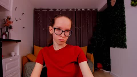 Sara online show from January 20, 7:25 pm