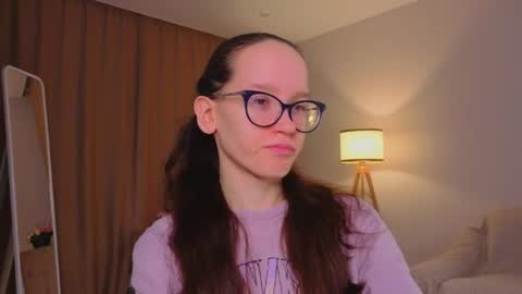 Sara online show from March 23, 4:11 pm