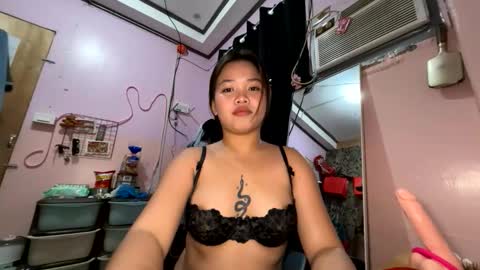 I am Lyn- DONT FORGET TO FOLLOW ME online show from November 7, 4:01 am
