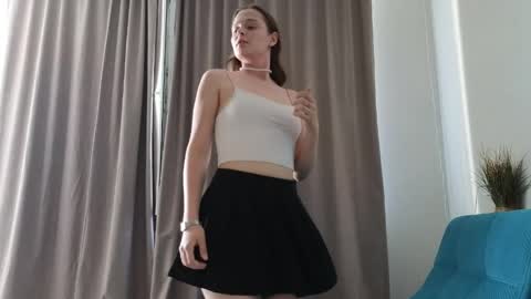 Snapshot of lynn_frank chatting on June 4, 11:38 am Eva online show from June 4, 11:38 am