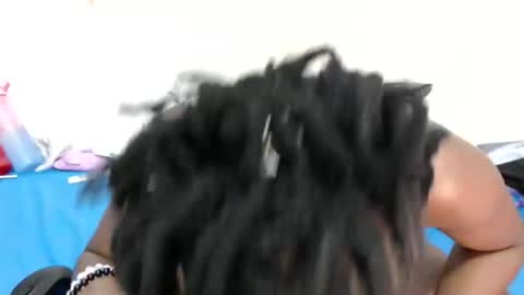 Snapshot of lynnesee chatting on October 17, 3:14 pm lyenne online show from October 17, 3:14 pm