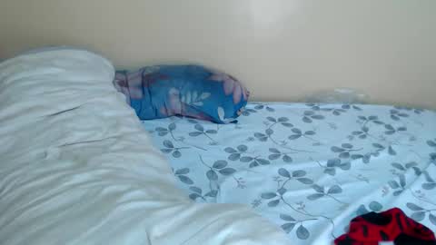 Snapshot of lynnesee chatting on November 25, 8:42 pm lyenne online show from November 25, 8:42 pm