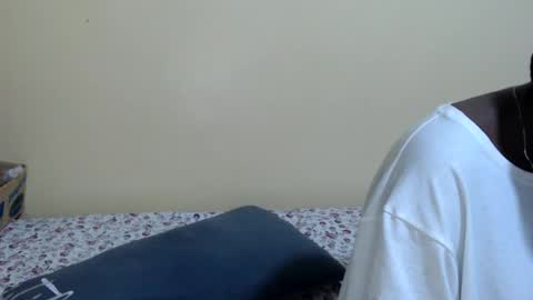 lyenne online show from July 22, 2:03 am