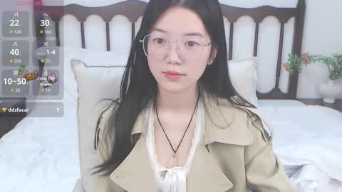 Lynn online show from November 14, 11:57 pm