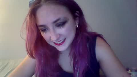 Lynn  online show from June 16, 8:33 pm