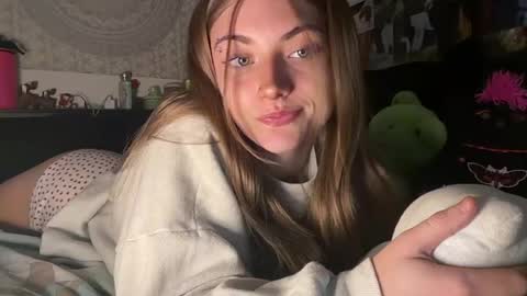 lynnxadams online show from July 30, 3:05 am