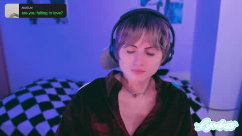 Lyodass online show from December 8, 4:25 am