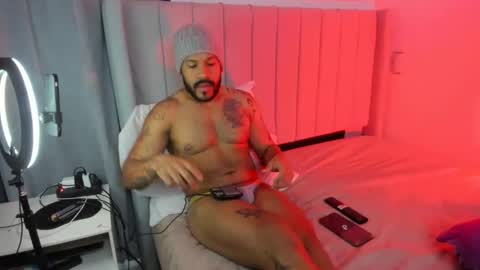 Lyon Dark online show from January 12, 11:32 pm