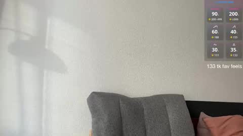 Snapshot of lyon_power_ chatting on March 21, 7:57 am Dani online show from March 21, 7:57 am