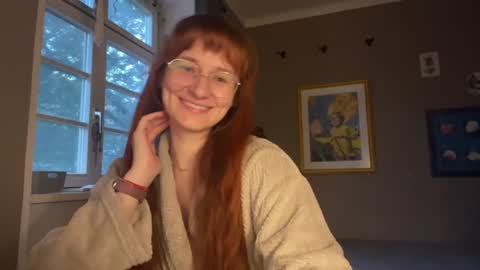 Snapshot of lyorel chatting on June 15, 7:27 pm Ronnie online show from June 15, 7:27 pm