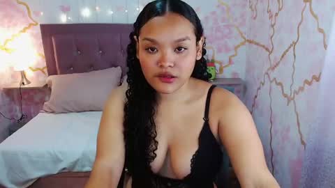 Lyra online show from January 14, 8:37 pm