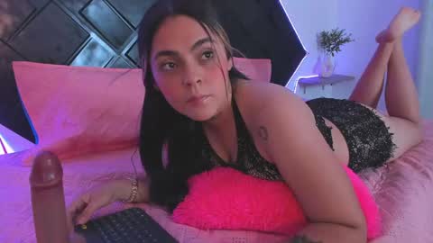 Snapshot of lyra_dream chatting on March 23, 7:40 pm Lyra online show from March 23, 7:40 pm