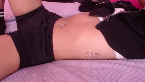 Snapshot of lyra_gh chatting on February 20, 12:30 am LYRA online show from February 20, 12:30 am