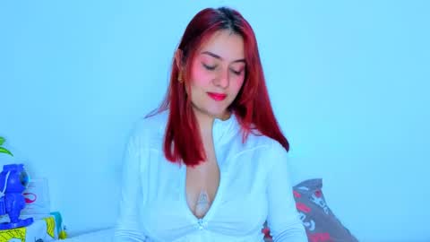Lyra Carter online show from May 31, 11:06 am