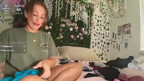 Lyra online show from July 13, 12:24 am