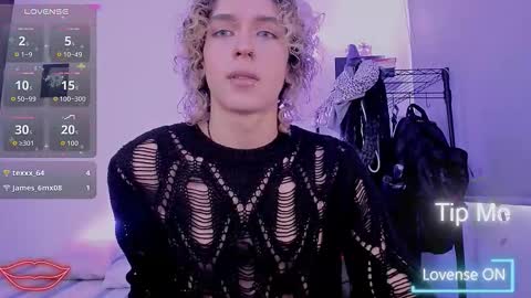 Lyric online show from March 17, 9:51 pm