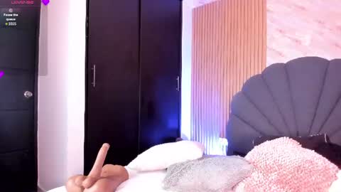    VIVIANA    online show from July 10, 2:49 am