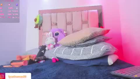 lysa_thomas9 online show from July 3, 3:57 am