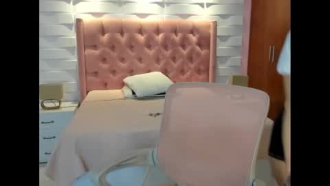 lysayrise online show from December 31, 1:41 pm