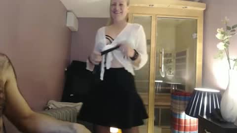 Snapshot of lyssaradivine chatting on November 1, 9:28 pm lyssaradivine online show from November 1, 9:28 pm