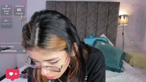 Lyxi online show from January 16, 5:55 pm