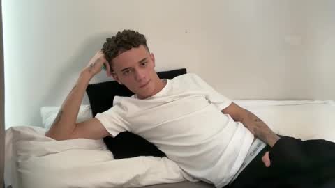  NEW   Leo  lz britboy online show from February 24, 12:25 pm