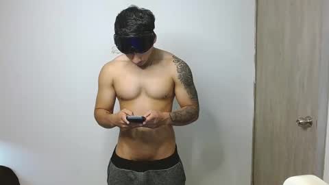 Snapshot of m1chaelx_ chatting on February 24, 4:49 pm MICHAEL online show from February 24, 4:49 pm