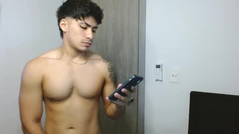 Snapshot of m1chaelx_ chatting on March 21, 2:16 am MICHAEL online show from March 21, 2:16 am