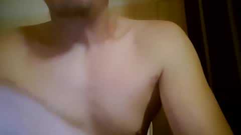 Snapshot of m1guele chatting on March 22, 10:57 pm Fucklover online show from March 22, 10:57 pm