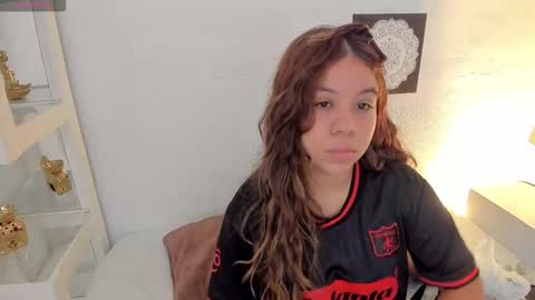 Mila online show from December 5, 4:25 pm