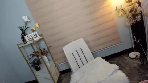 Snapshot of m1ssjanelana69 chatting on December 22, 1:45 am Janelovesu online show from December 22, 1:45 am