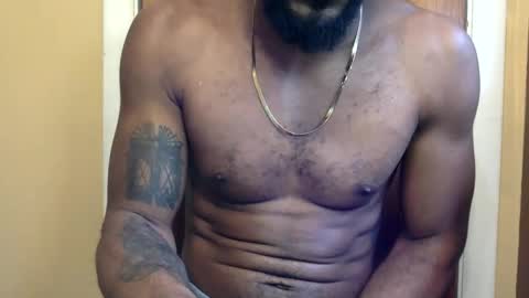 Snapshot of m4st3rmarcus chatting on February 11, 7:27 pm Marcus Black online show from February 11, 7:27 pm