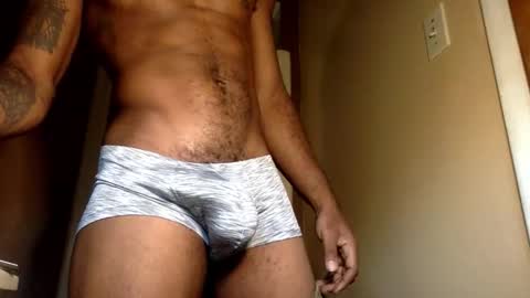 Snapshot of m4st3rmarcus chatting on October 23, 12:48 pm Marcus Black online show from October 23, 12:48 pm