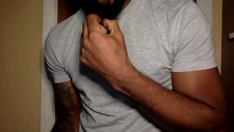 Snapshot of m4st3rmarcus chatting on October 28, 3:43 am Marcus Black online show from October 28, 3:43 am