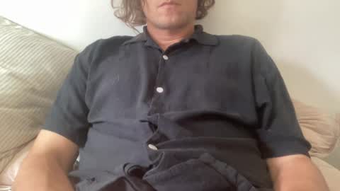 Snapshot of m9734 chatting on August 3, 4:33 pm m9734 online show from August 3, 4:33 pm
