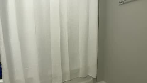 Snapshot of m_d_fl chatting on February 15, 12:51 am MD online show from February 15, 12:51 am