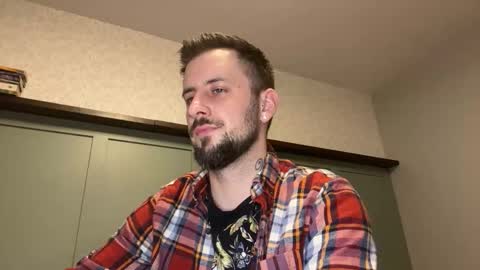 Snapshot of m_stephen chatting on March 10, 3:11 am m_stephen online show from March 10, 3:11 am