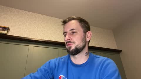 Snapshot of m_stephen chatting on March 17, 3:11 am m_stephen online show from March 17, 3:11 am