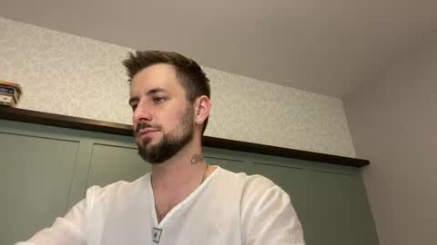 Snapshot of m_stephen chatting on March 19, 3:10 am m_stephen online show from March 19, 3:10 am