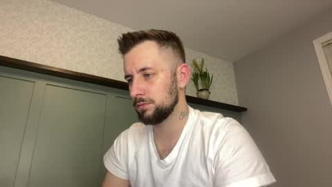 Snapshot of m_stephen chatting on March 30, 3:07 am m_stephen online show from March 30, 3:07 am