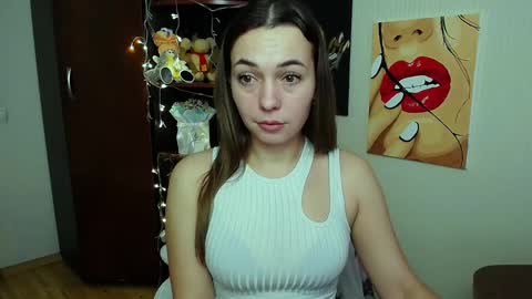 Snapshot of m_vikki chatting on January 21, 8:52 am Vikki online show from January 21, 8:52 am