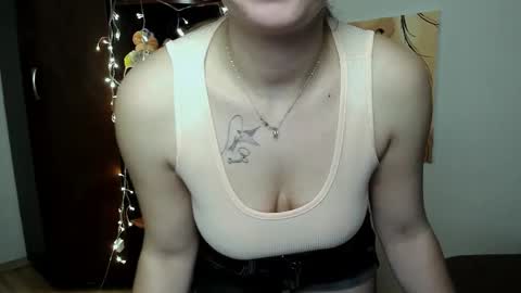 Snapshot of m_vikki chatting on March 4, 5:13 pm Vikki online show from March 4, 5:13 pm