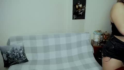 Snapshot of m_vikki chatting on September 16, 2:07 pm Vikki online show from September 16, 2:07 pm