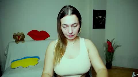 Snapshot of m_vikki chatting on October 30, 4:30 pm Vikki online show from October 30, 4:30 pm