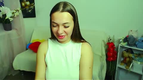 Vikki online show from May 14, 10:33 am