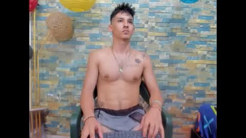 itgram pezlo josue online show from January 13, 4:28 am